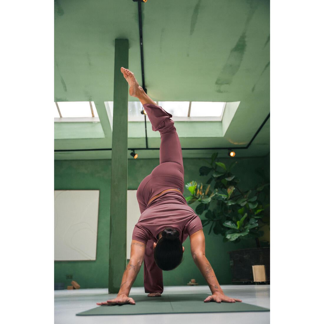 Legging de yoga et pilates flare et doux femme