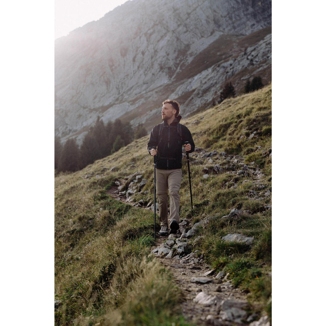 Veste imperméable et respirante de randonnée homme, MH500