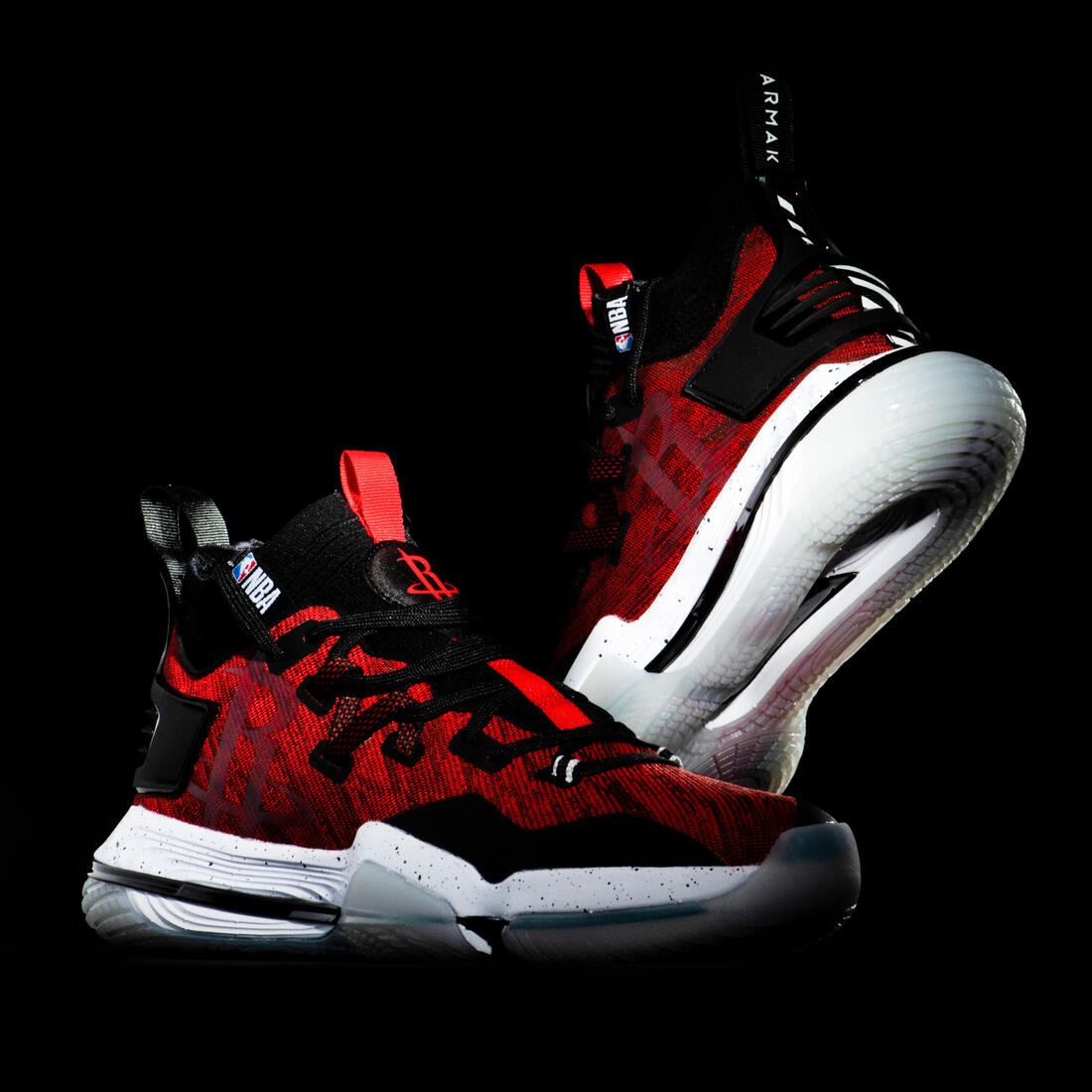 CHAUSSURES DE BASKETBALL NBA LOS ANGELES LAKERS TIGE MID - SE900