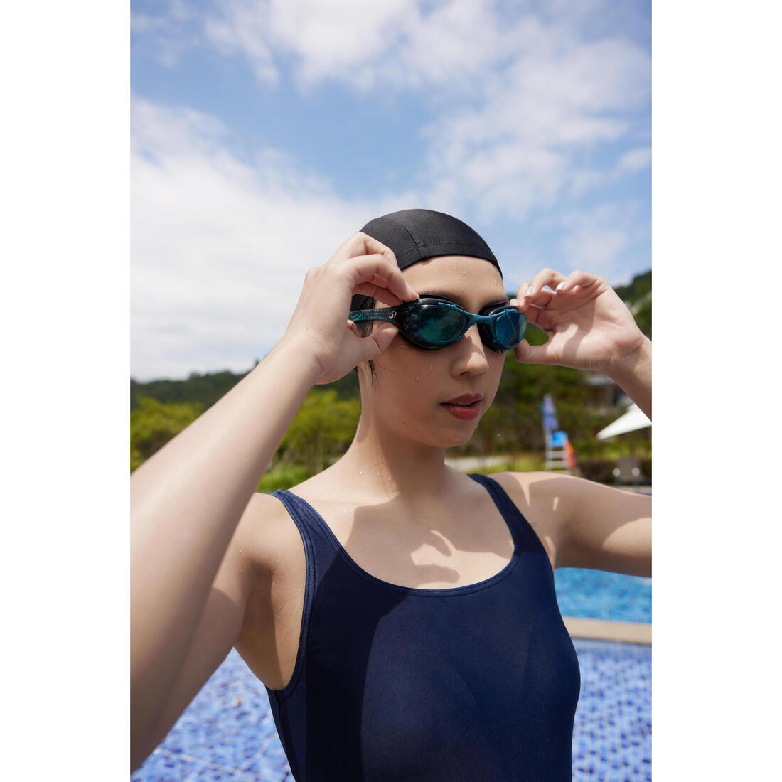 Bonnet de bain en maille enduite taille L, noir