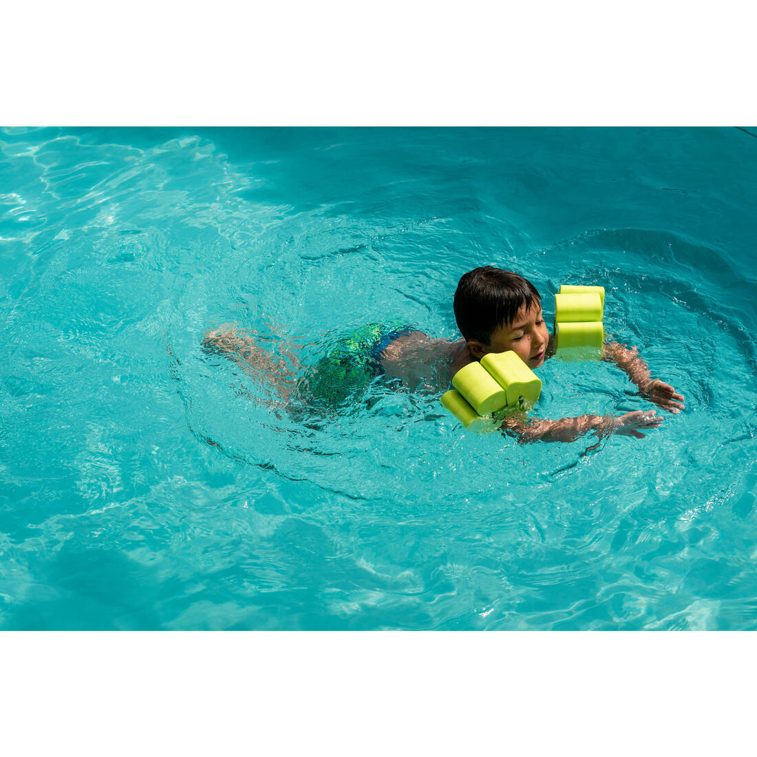 Brassards piscine en mousse vert avec sangle élastiquée pour enfant de 15-30 kg