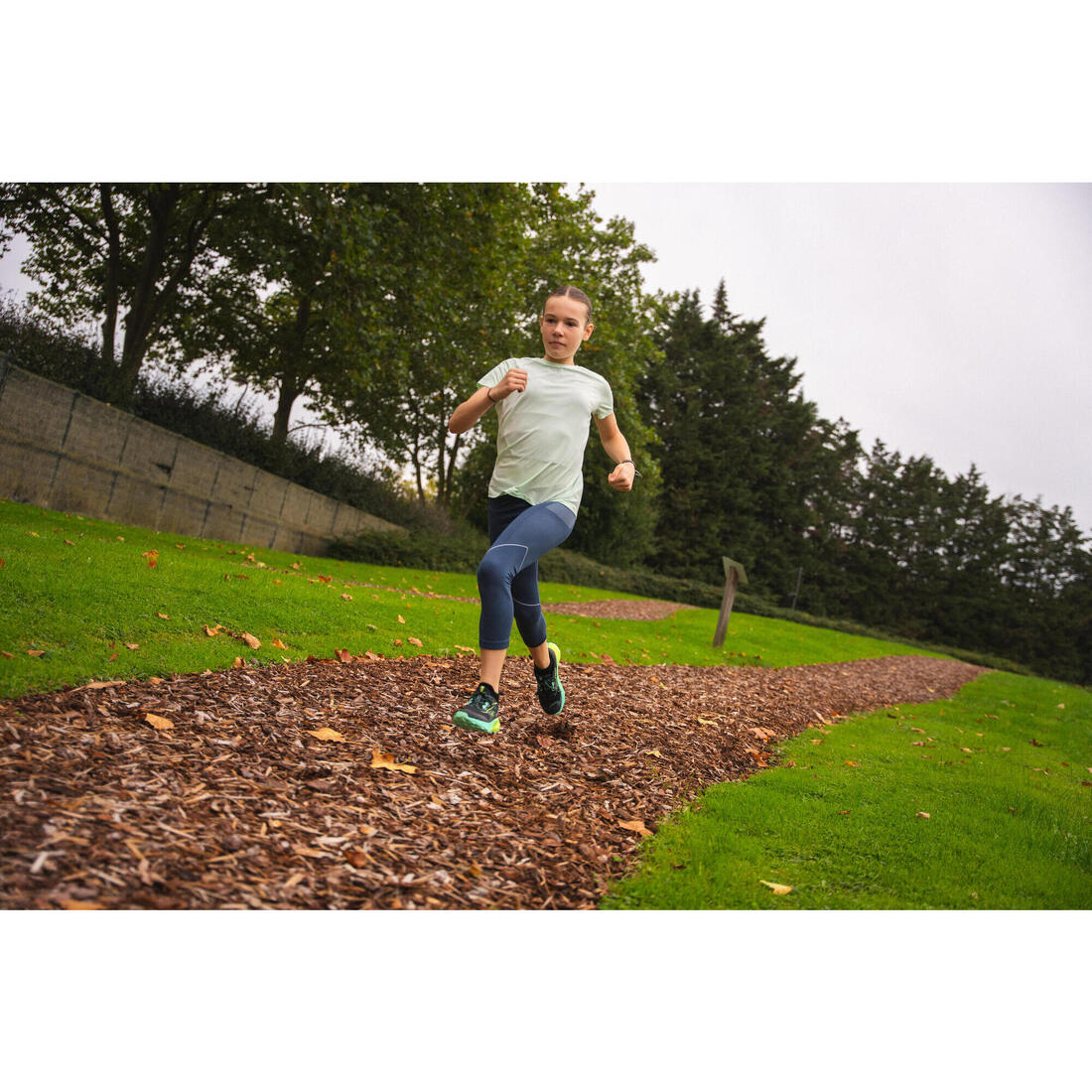Tee-shirt running sans couture Fille - KIPRUN Run 900 Light