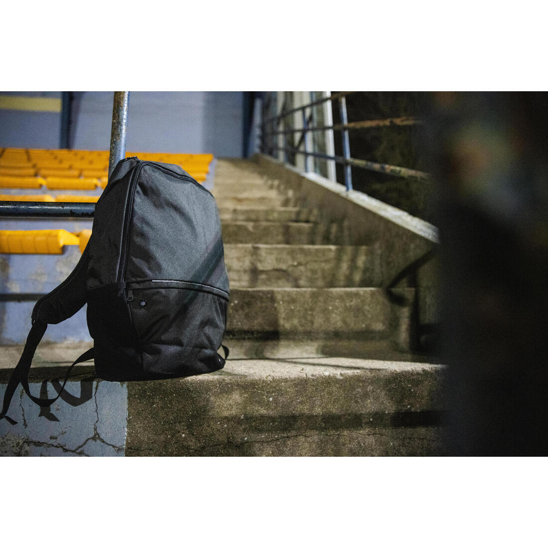 Sac à dos avec poche ordinateur 24L, noir