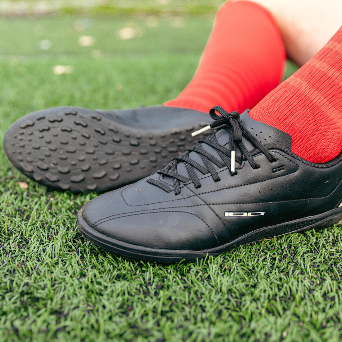 Chaussures de football 100 TURF TF adulte noir