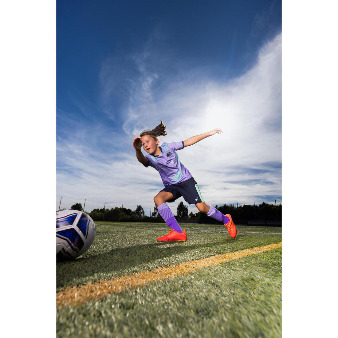 SHORT DE FOOTBALL ENFANT VIRALTO KIDS GRIS BANDE