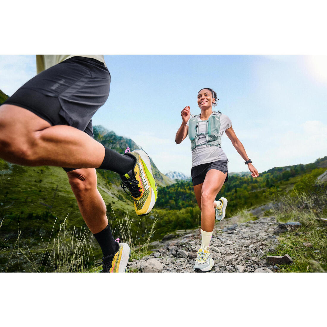 Chaussures de running trail femme, Kiprun kipsummit max gris et