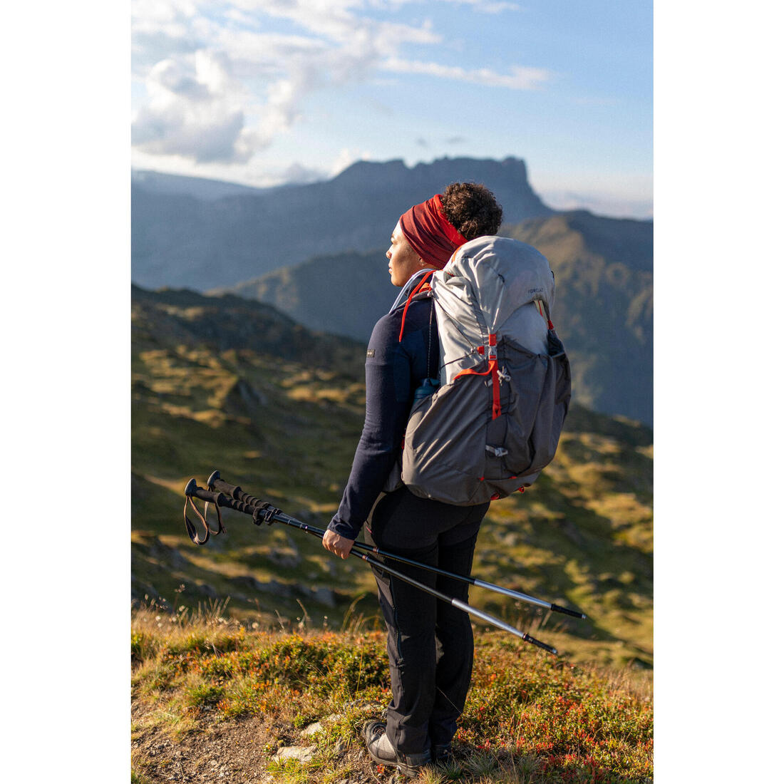 Sac à dos léger de trekking femme 45+10 l - MT900 Light