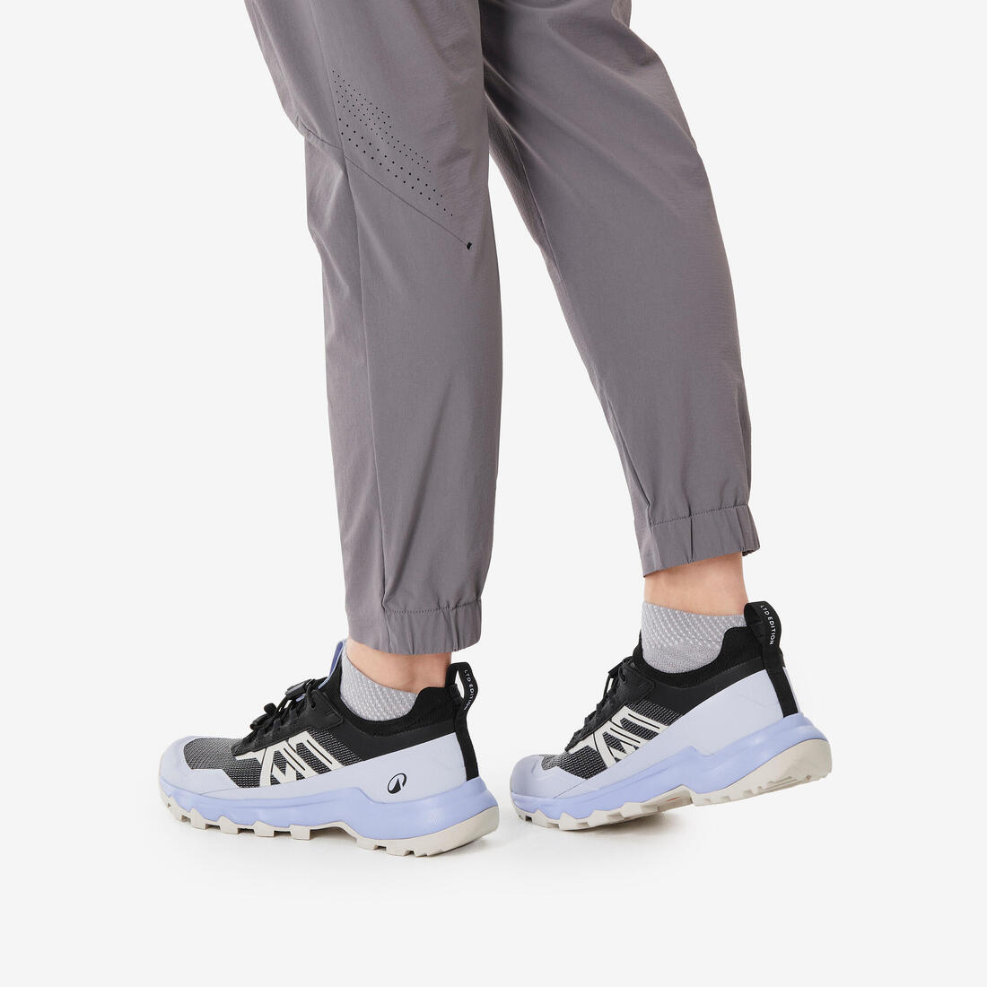 Pantalon de randonnée femme, MH500 Light gris foncé