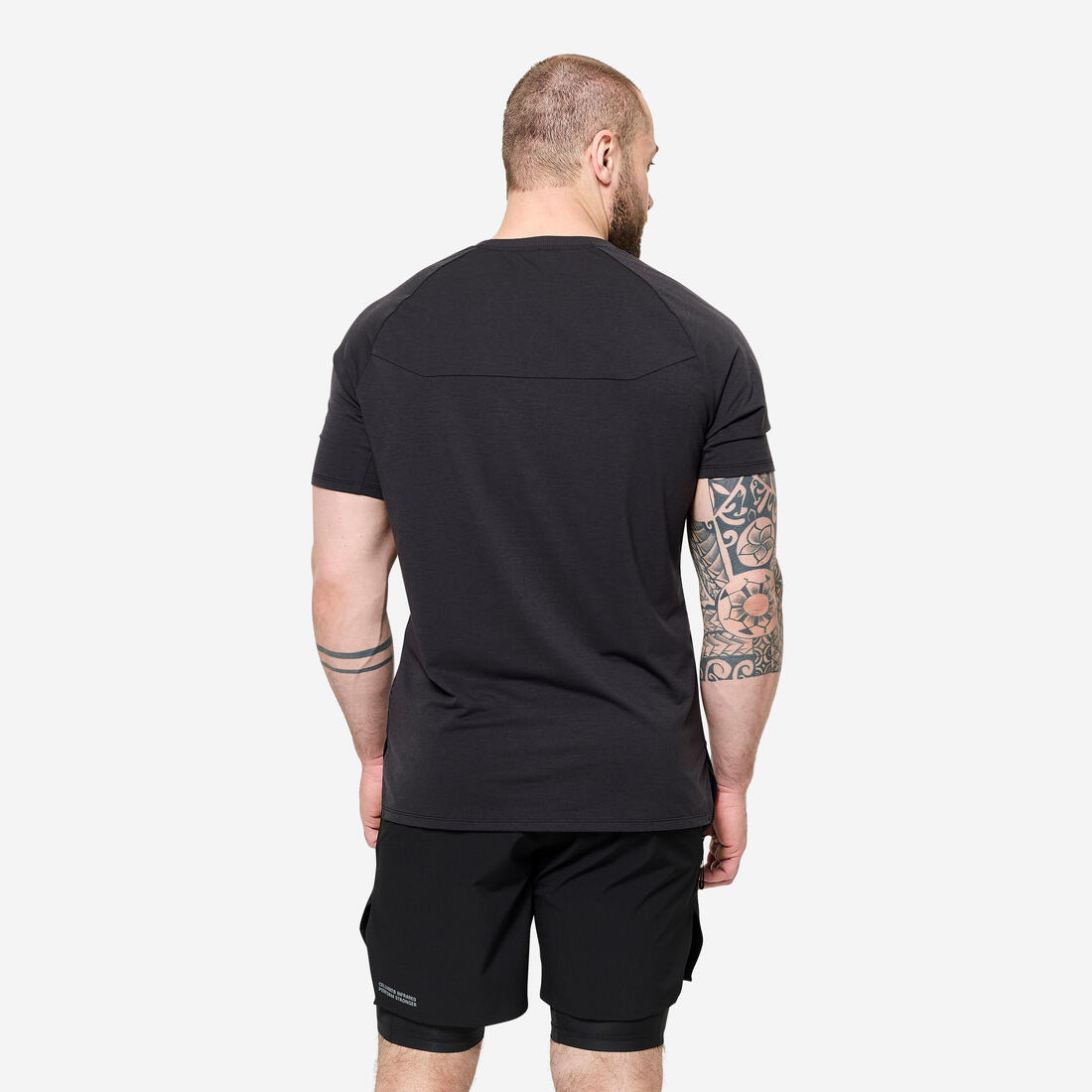 T-shirt cross training performance manches courtes homme, noir et gris