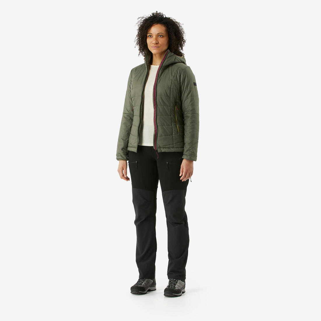 Doudoune de trek à capuche synthétique femme, MT100