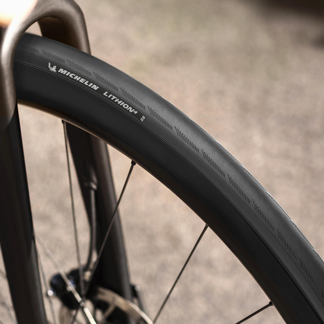 Pneu vélo route tringle souple - Michelin Lithion 4 Performance Line 700x28 noir