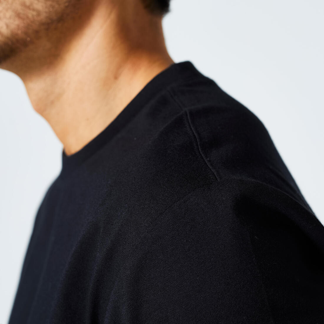 T-shirt fitness homme col rond manches courtes