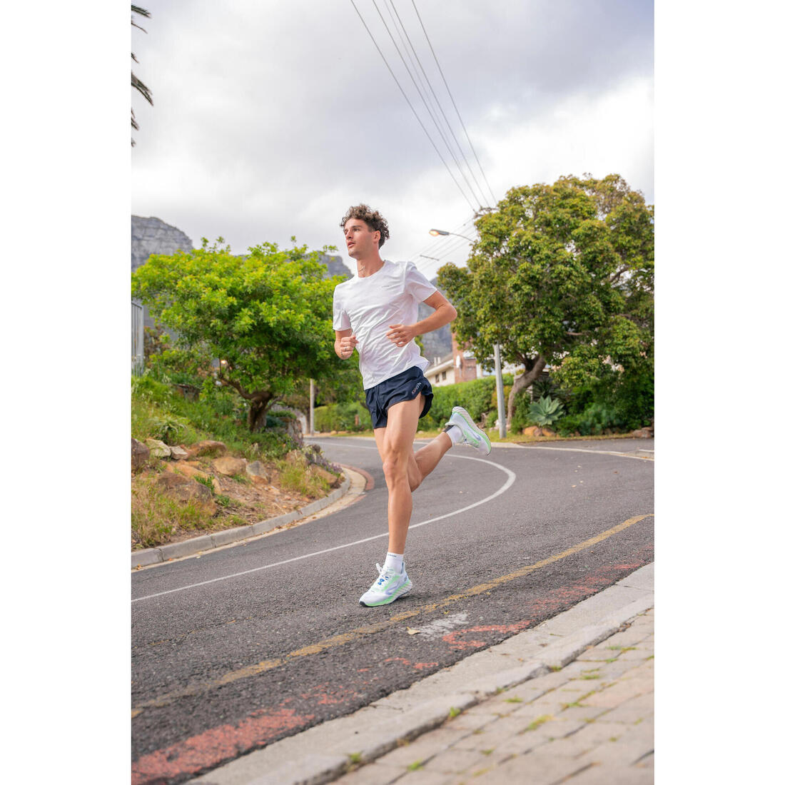 Chaussettes de running KIPRUN run900 épaisses mid noires