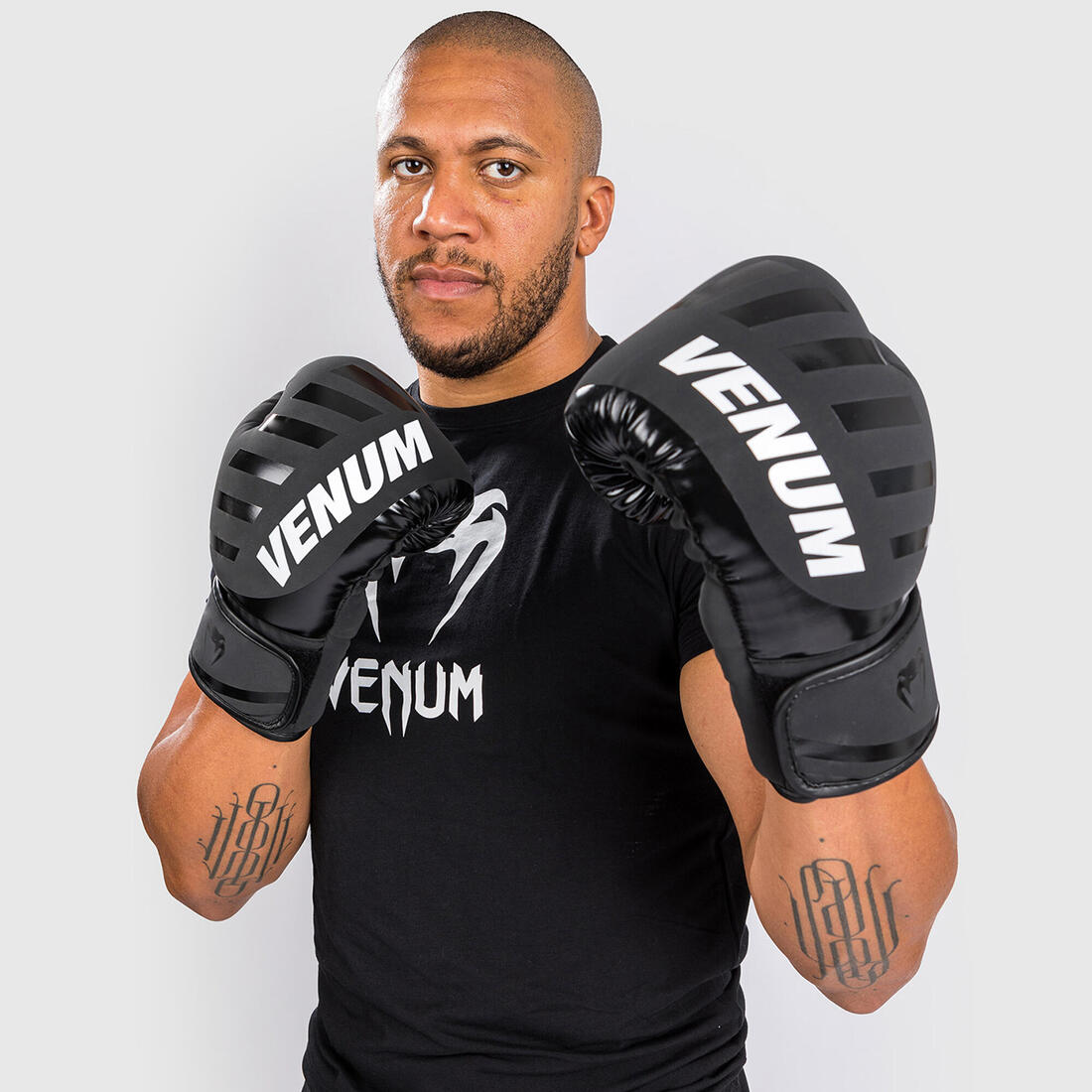 GANTS DE BOXE VENUM CHALLENGER NOIRS