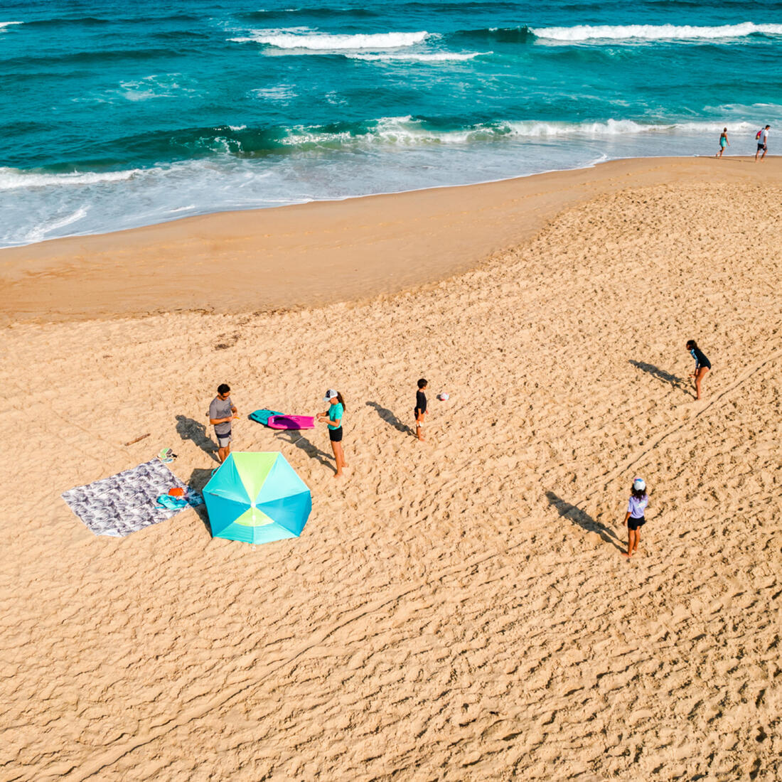 Parasol Abri plage solaire Iwiko 180 bleu jaune UPF50+ 3 places
