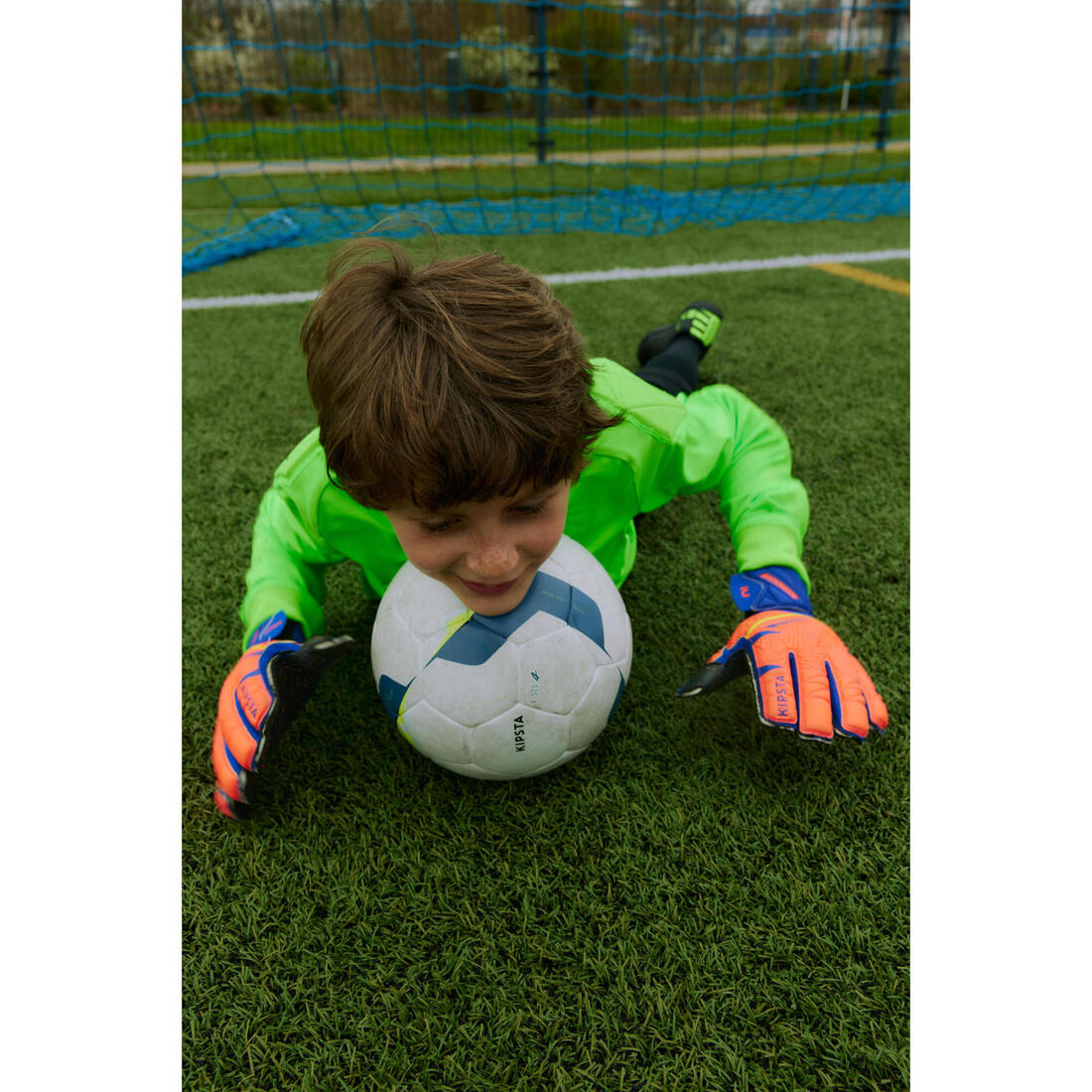 Chaussures de football enfant à lacets 100 FG noir et jaune