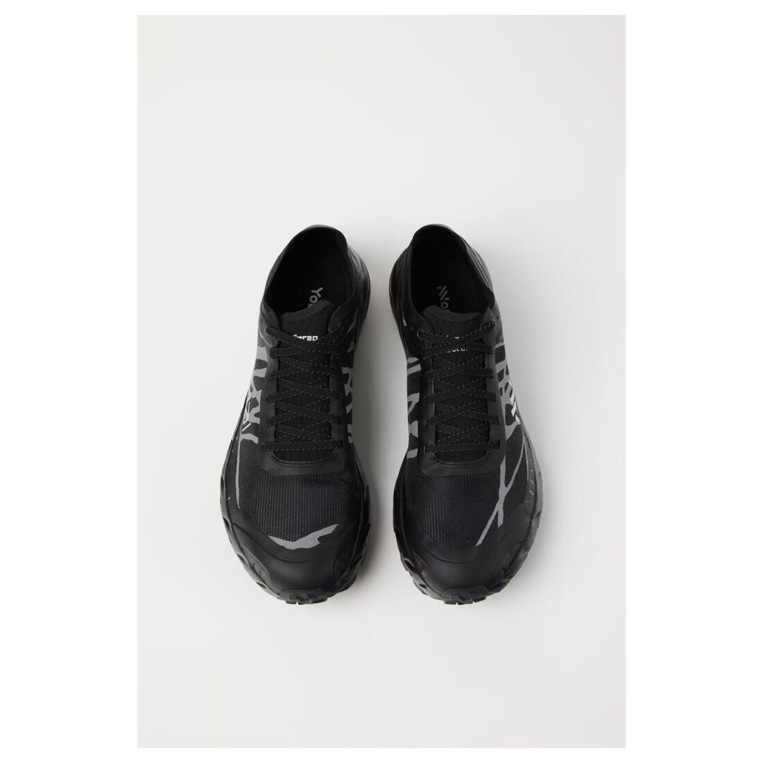 Chaussures de trail de la marque NNORMAL