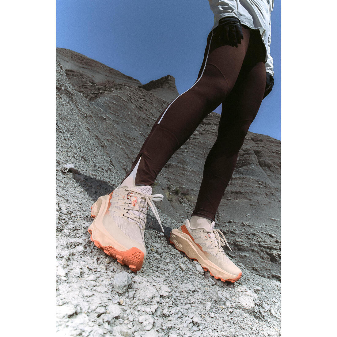 Chaussures de running trail femme, Salomon ultra flow, noir et