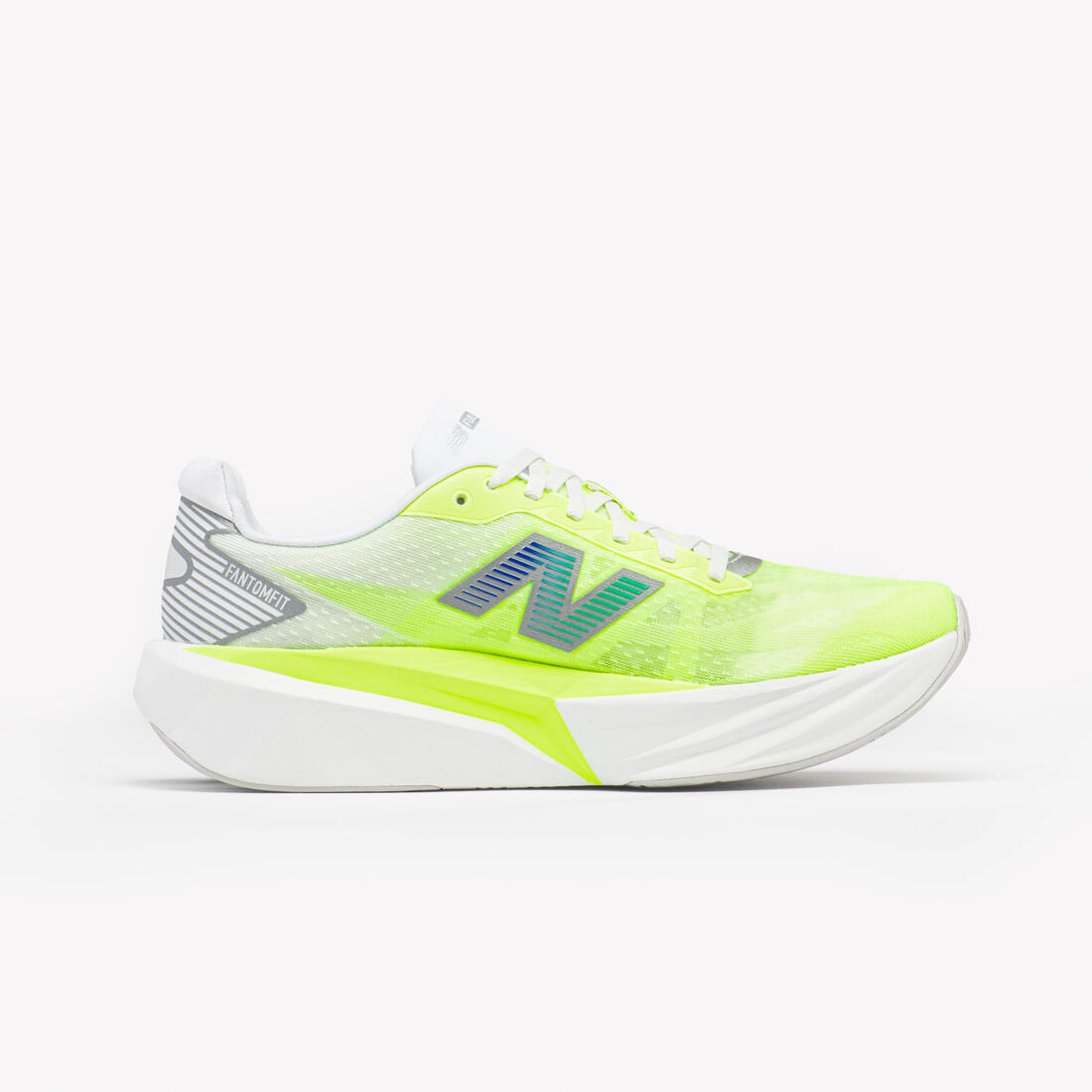Chaussures de running Femme, New Balance Fuelcell Rebel V5 blanches
