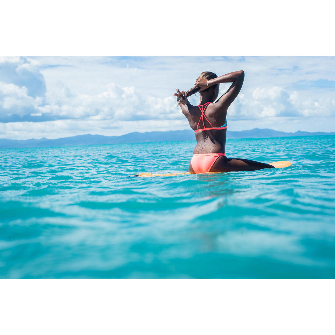 HAUT DE MAILLOT DE BAIN SURF FILLE BRASSIÈRE BONDI 500
