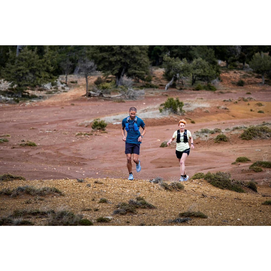 Short de trail running baggy femme noir