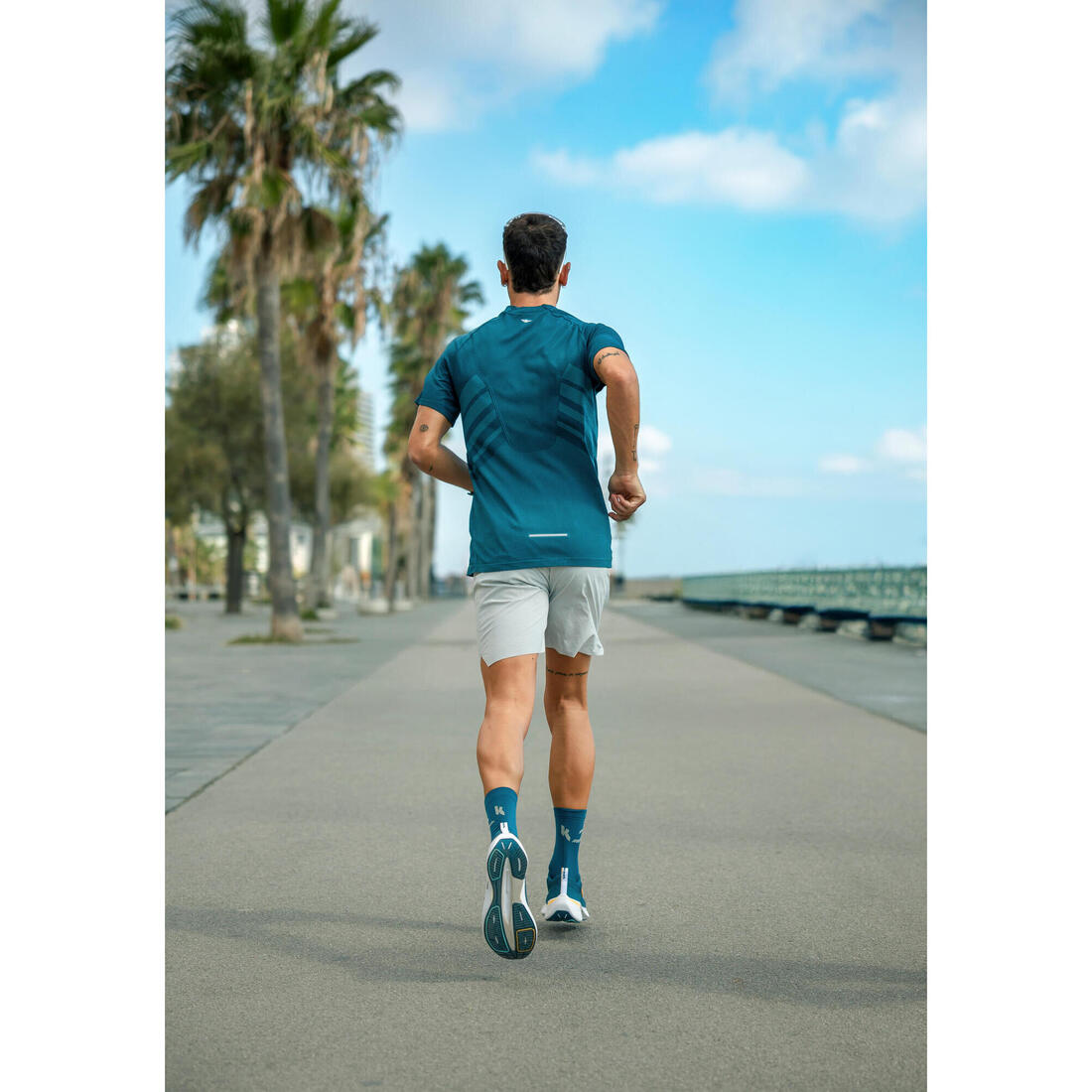 T-shirt de running sans coutures homme - kiprun run 500 confort