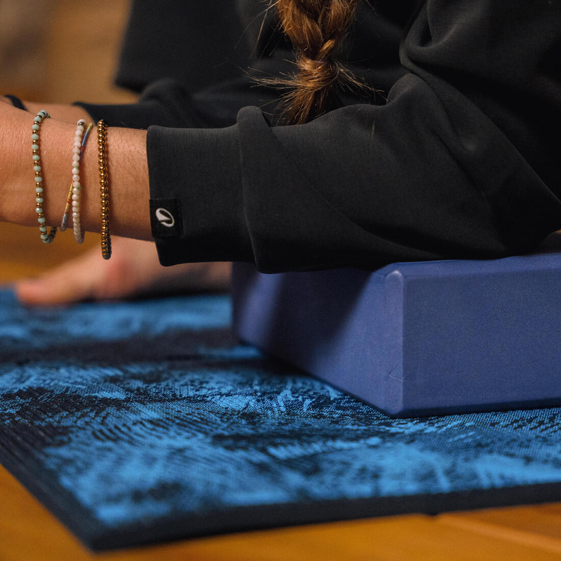 Tapis de yoga doux adhérence et confort 8 mm