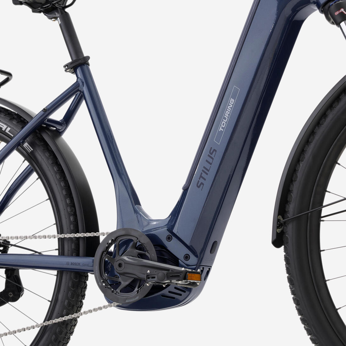 Vélo tout chemin électrique moteur central bosch, Stilus e-touring Shimano