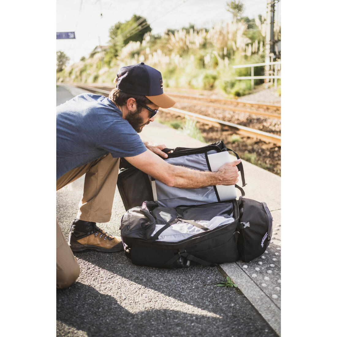 Sac à dos de voyage ouverture valise 50+6L homme, Travel 900 gris