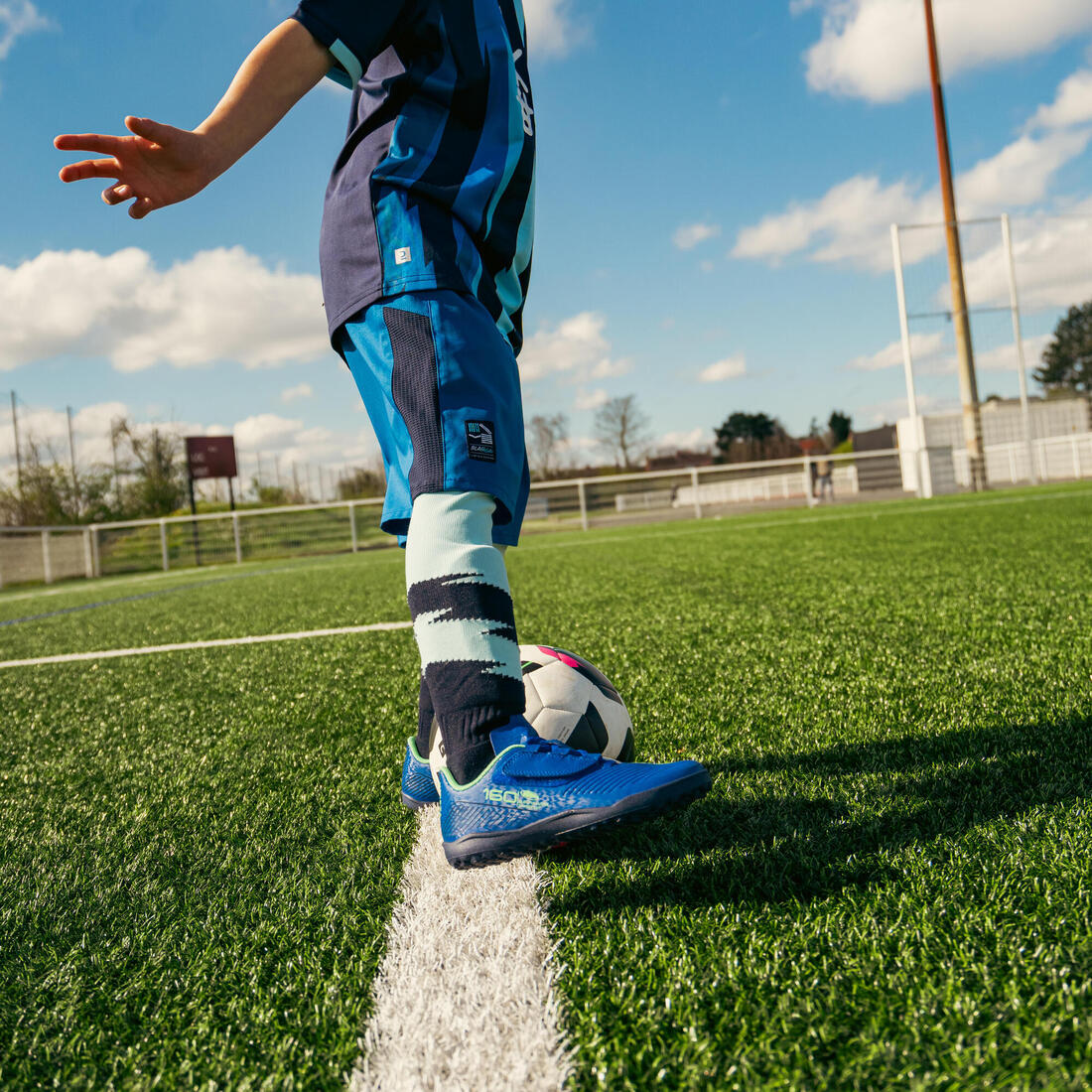 CHAUSSURES DE FOOTBALL ENFANT A SCRATCH 160 EASY TURF