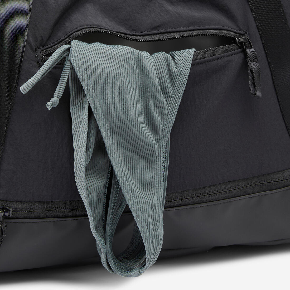 Sac de sport à bandoulière avec poche étanche 28L