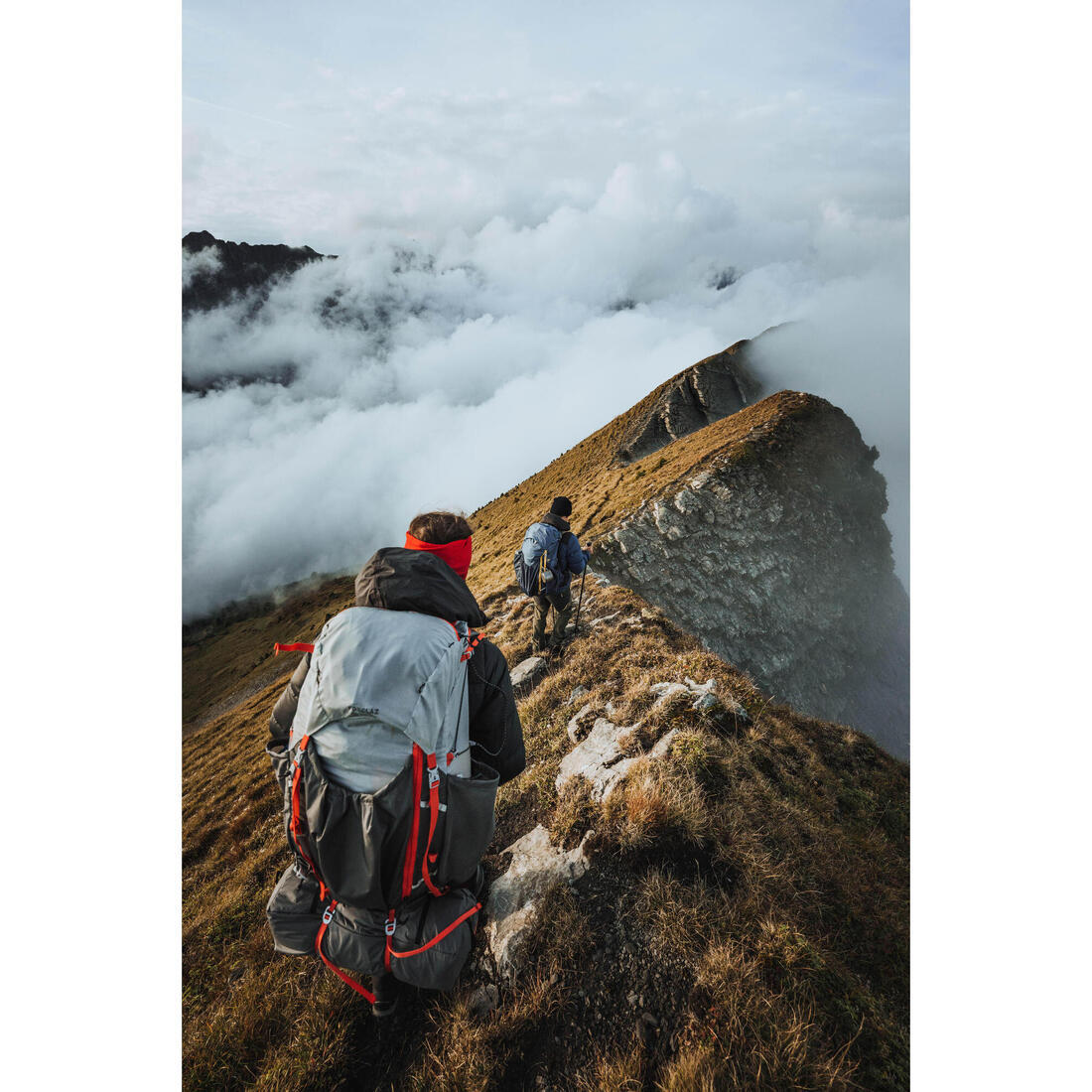 Sac à dos léger de trekking femme 45+10 l - MT900 Light