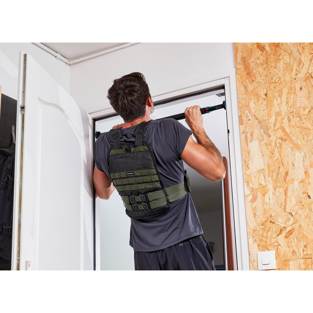 Barre de traction pour porte sans fixation avec verrouillage 70cm