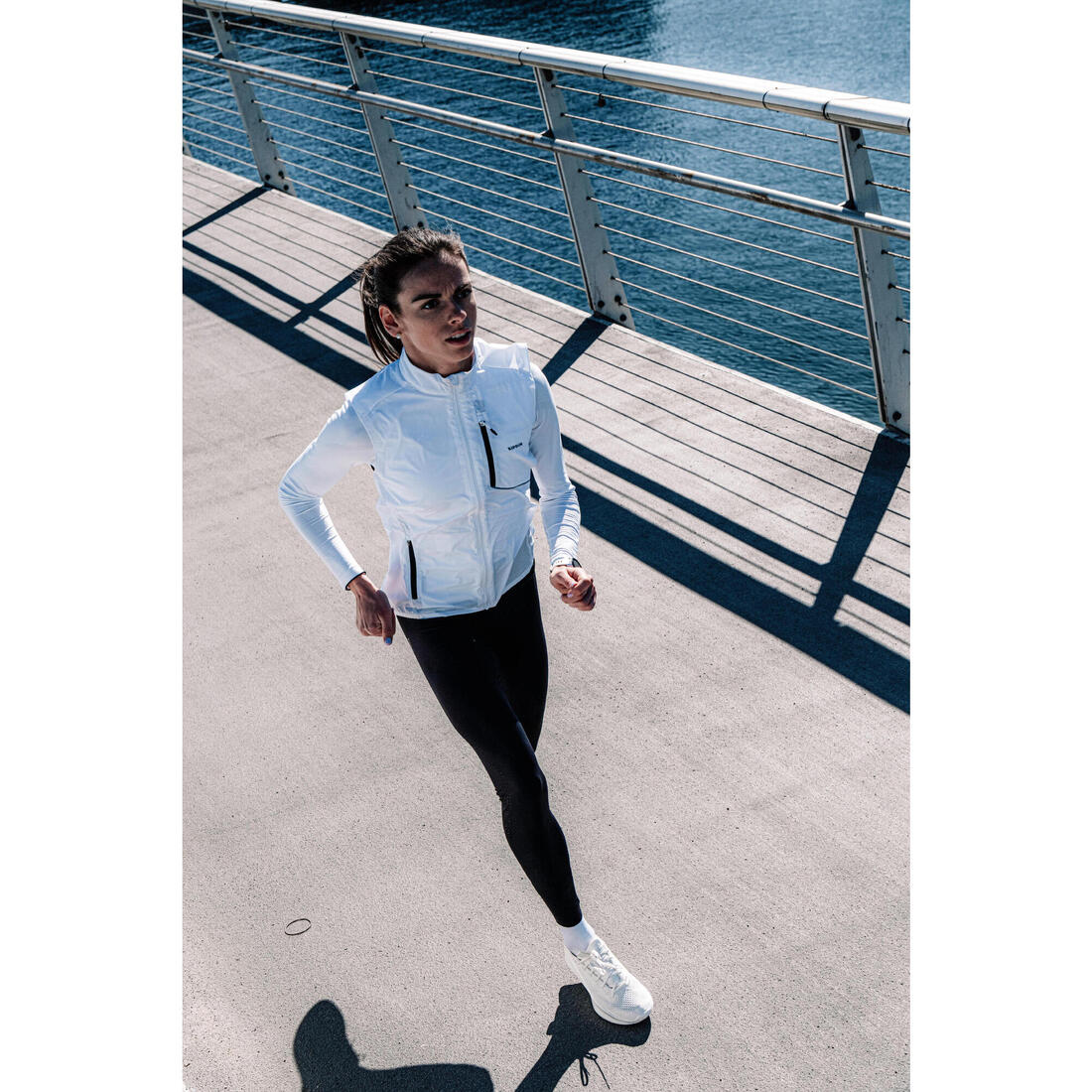 Veste running sans manche coupe vent Femme, KIPRUN Run wind 500