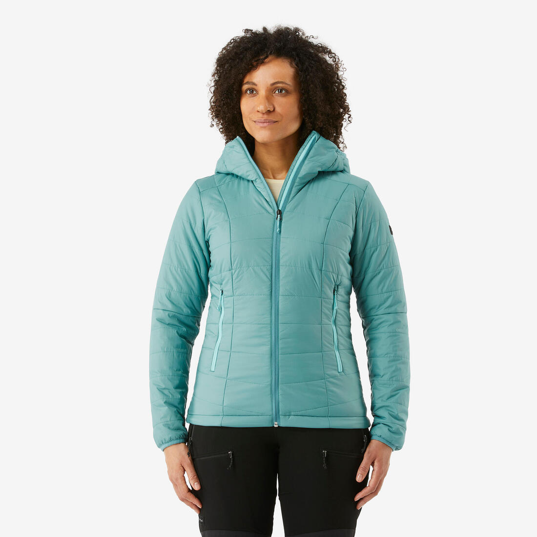 Doudoune de trek à capuche synthétique femme, MT100