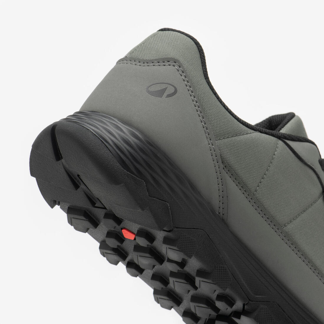 Chaussure de randonnée basse imperméable homme, NH100