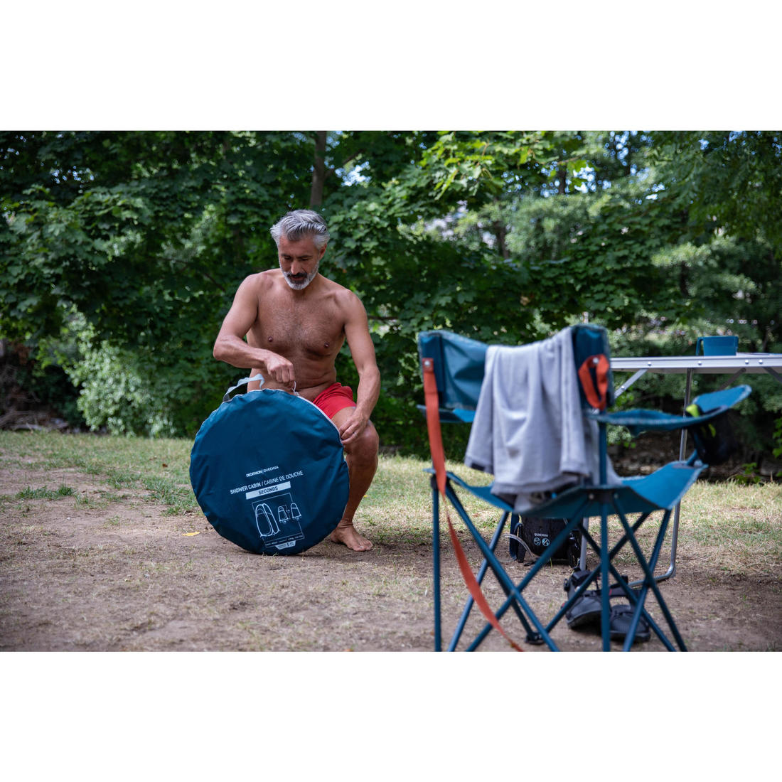Tente et cabine de douche pour le camping - 2 secondes