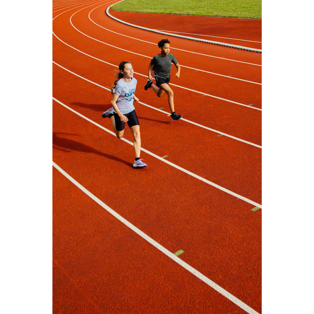 CUISSARD DE RUNNING ENFANT RESPIRANT - KIPRUN DRY NOIR