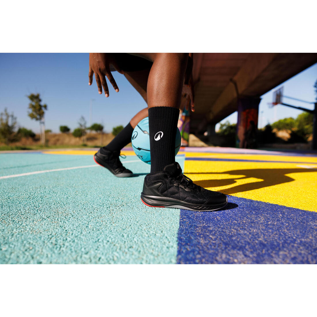 Chaussure de basketball ESSENTIAL 100 ADULTE - noir