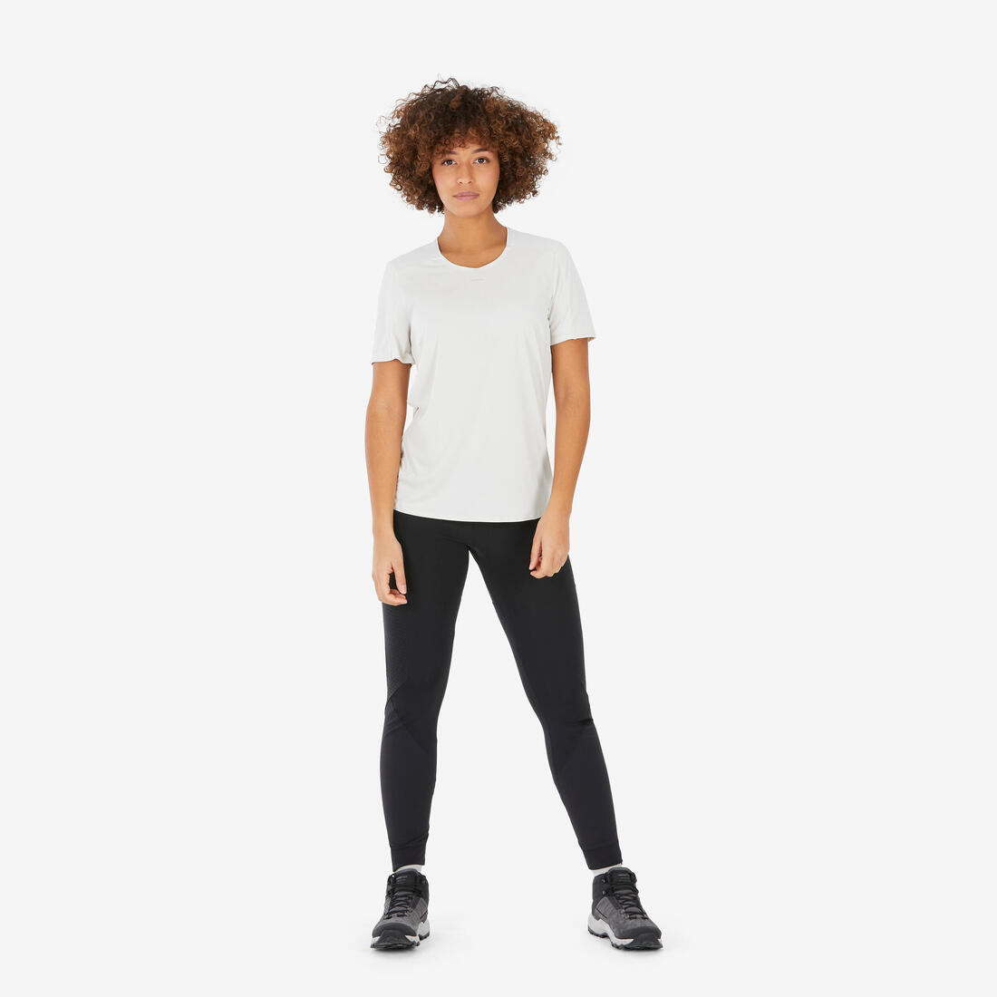 T-shirt de randonnée manches courtes femme, MH500