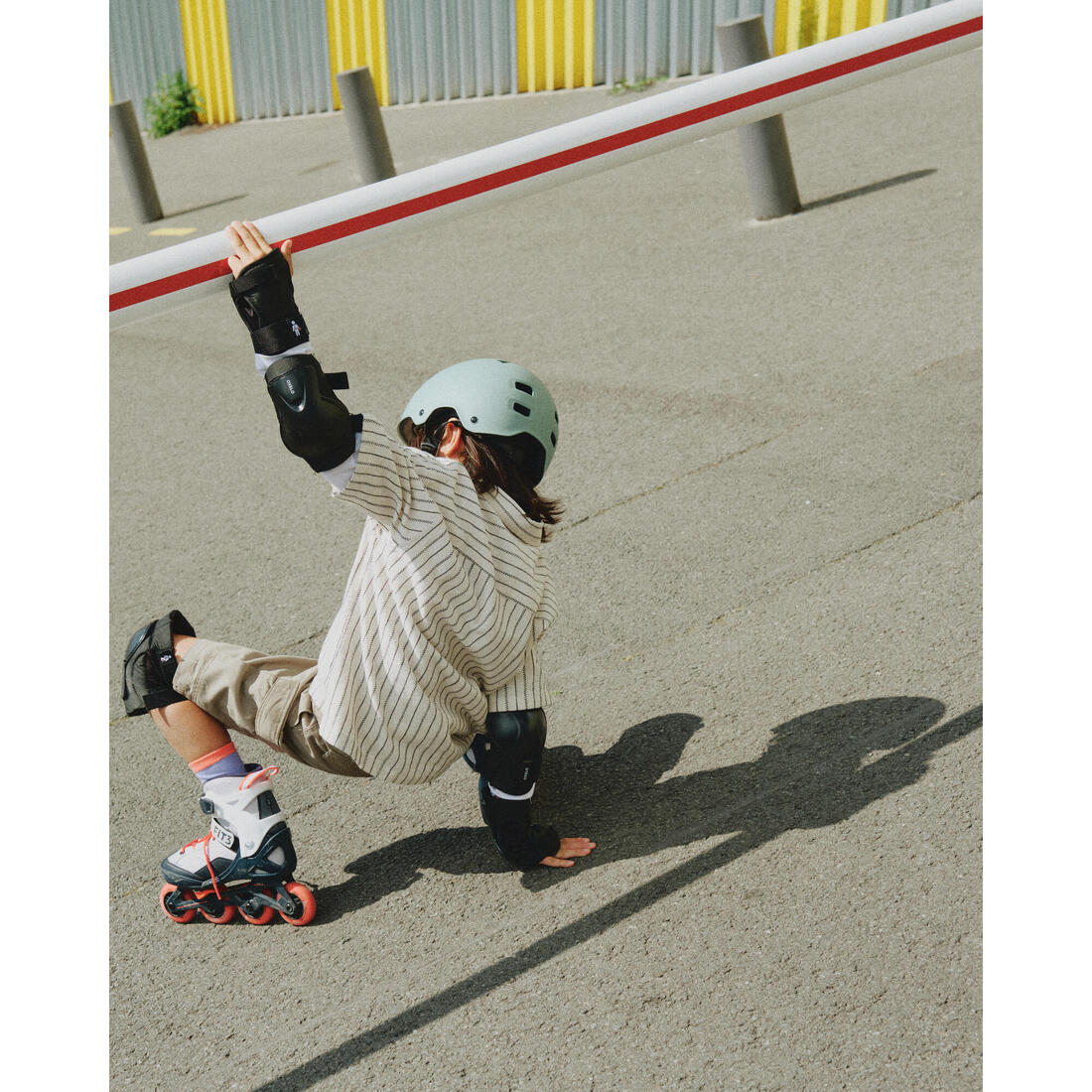 Set 3x2 protections roller trottinette skate enfant PLAY