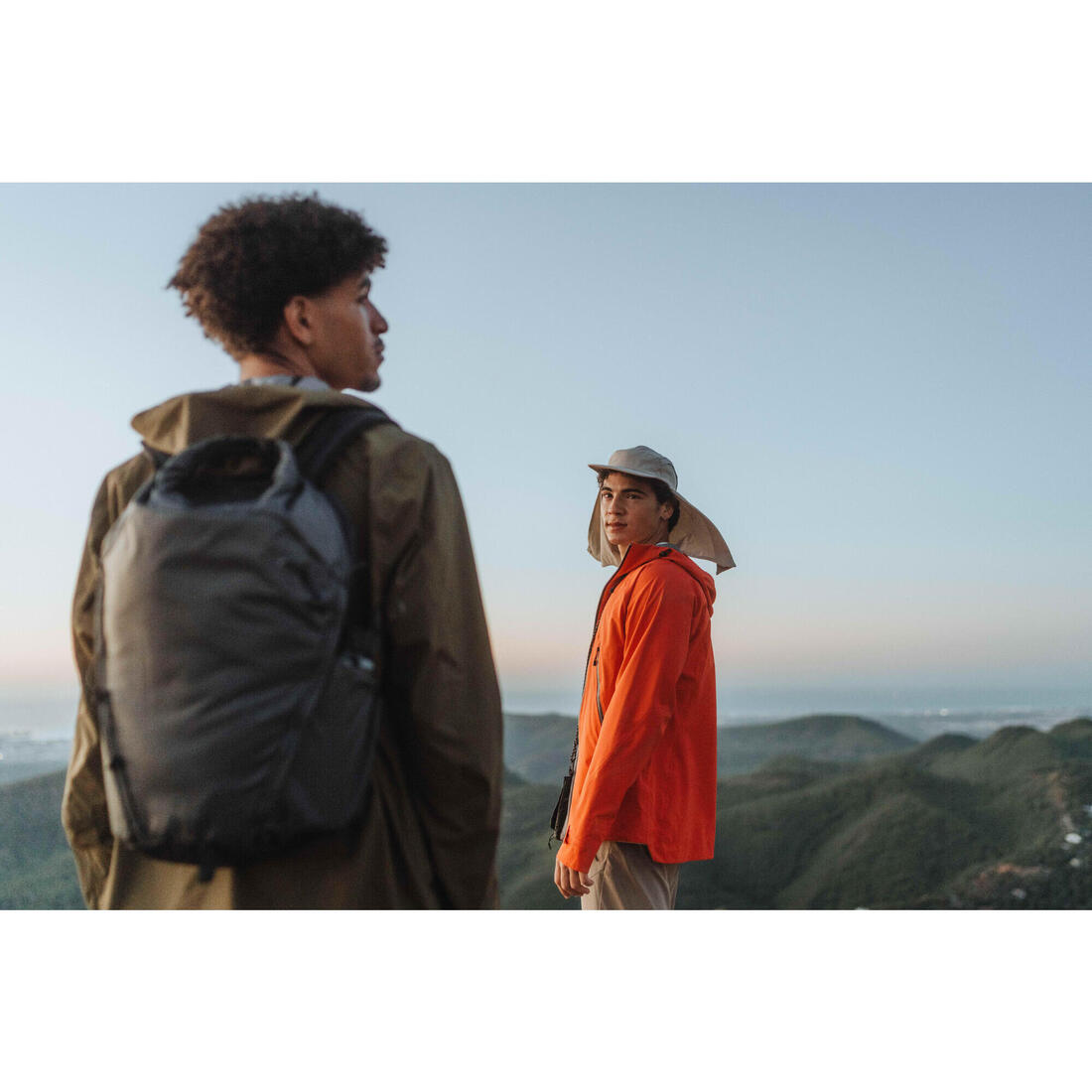 Veste de randonnée montagne imperméable homme, MH500