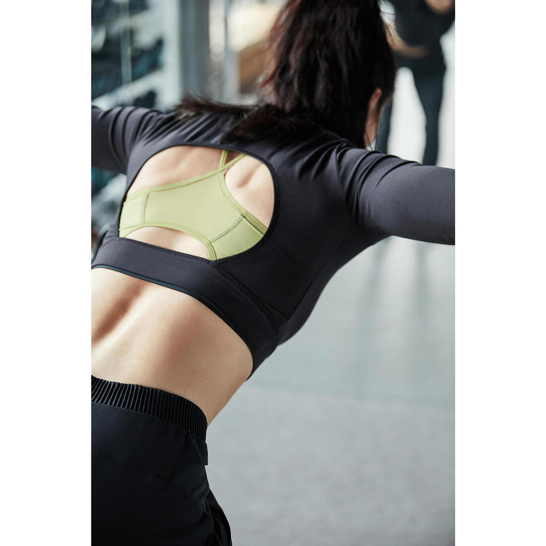 T-shirt manches longues crop top training femme Noir