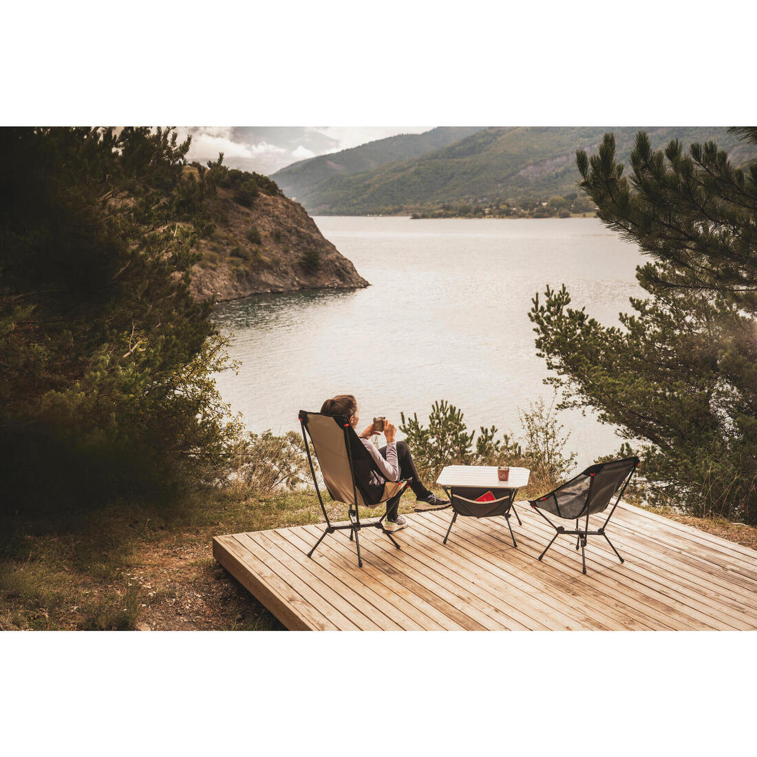 CHAISE BASSE DE CAMPING 500L - PLIANTE ET COMPACTE