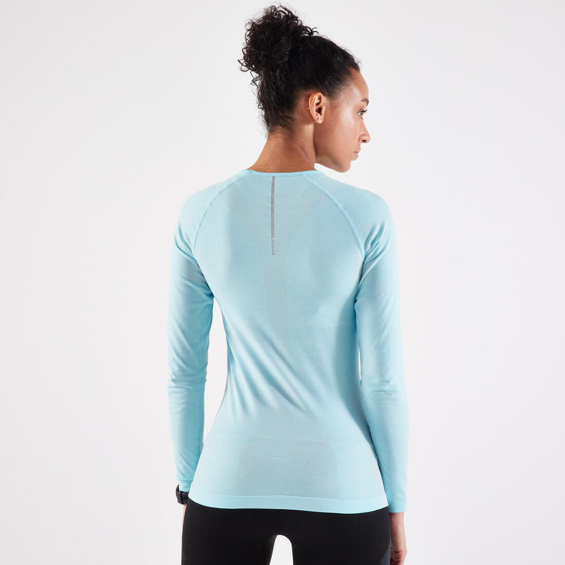 TEE SHIRT RUNNING MANCHES LONGUES FEMME RESPIRANT KIPRUN SKINCARE LIGHT