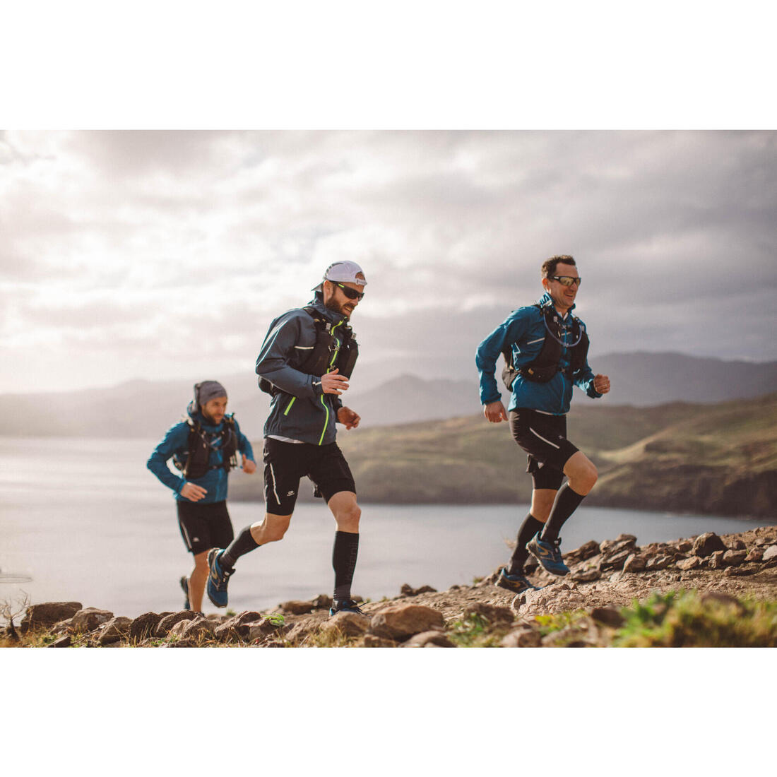 Veste imperméable de running & trail running Homme - KIPRUN Run 500 Rain Noire