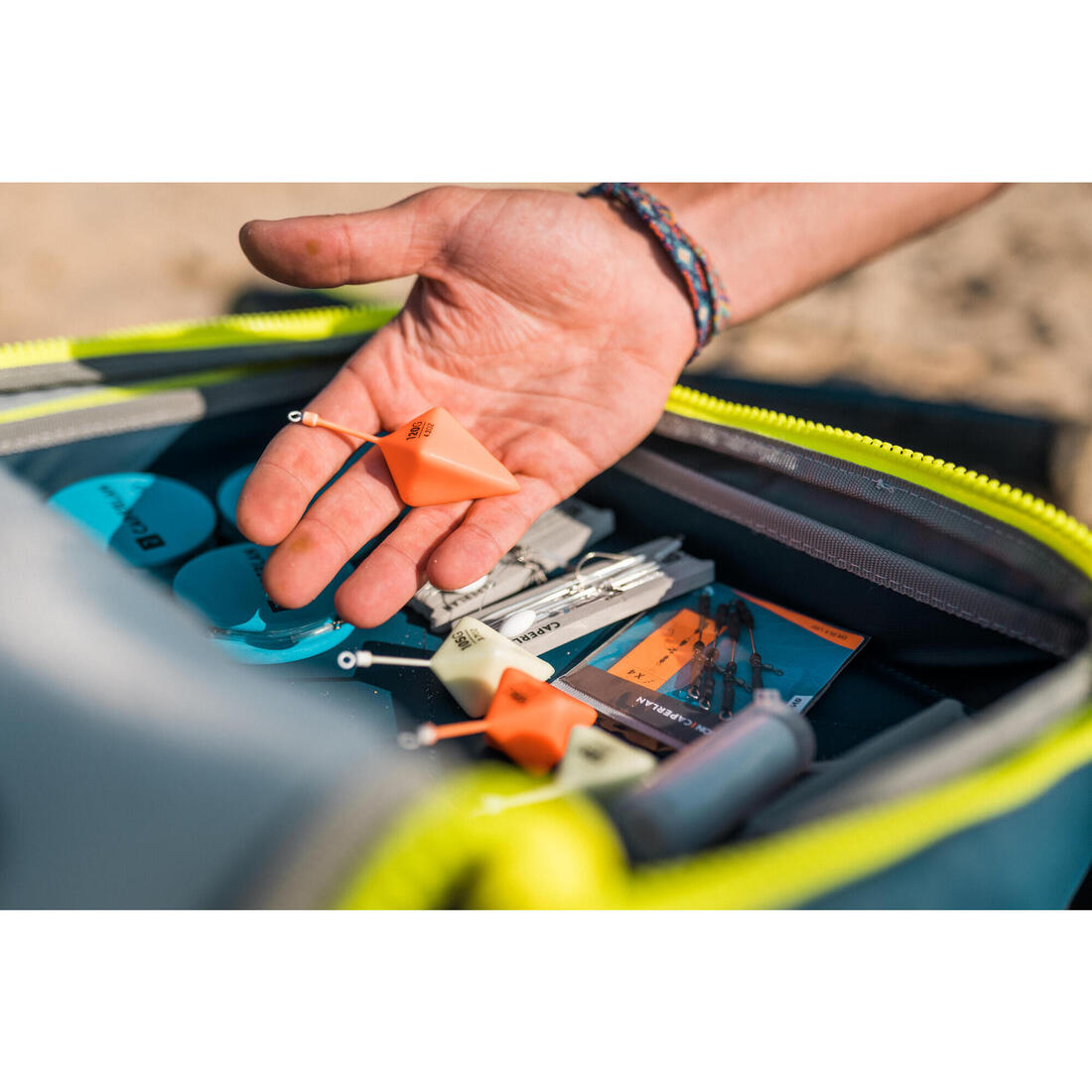 Plomb pyramide phospho orange siliconé en surfcasting