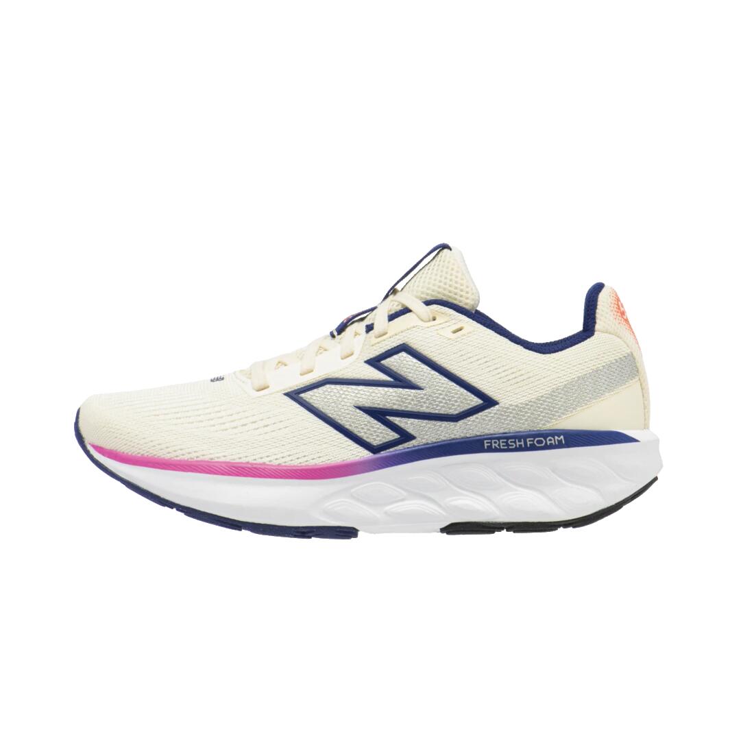 Chaussure de running femme, New Balance Fresh Foam 520 V9 blanc