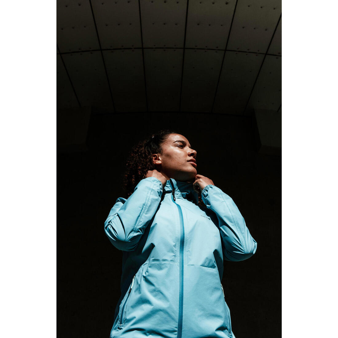 Veste running imperméable Femme, Kiprun Run Rain 900 gris foncé