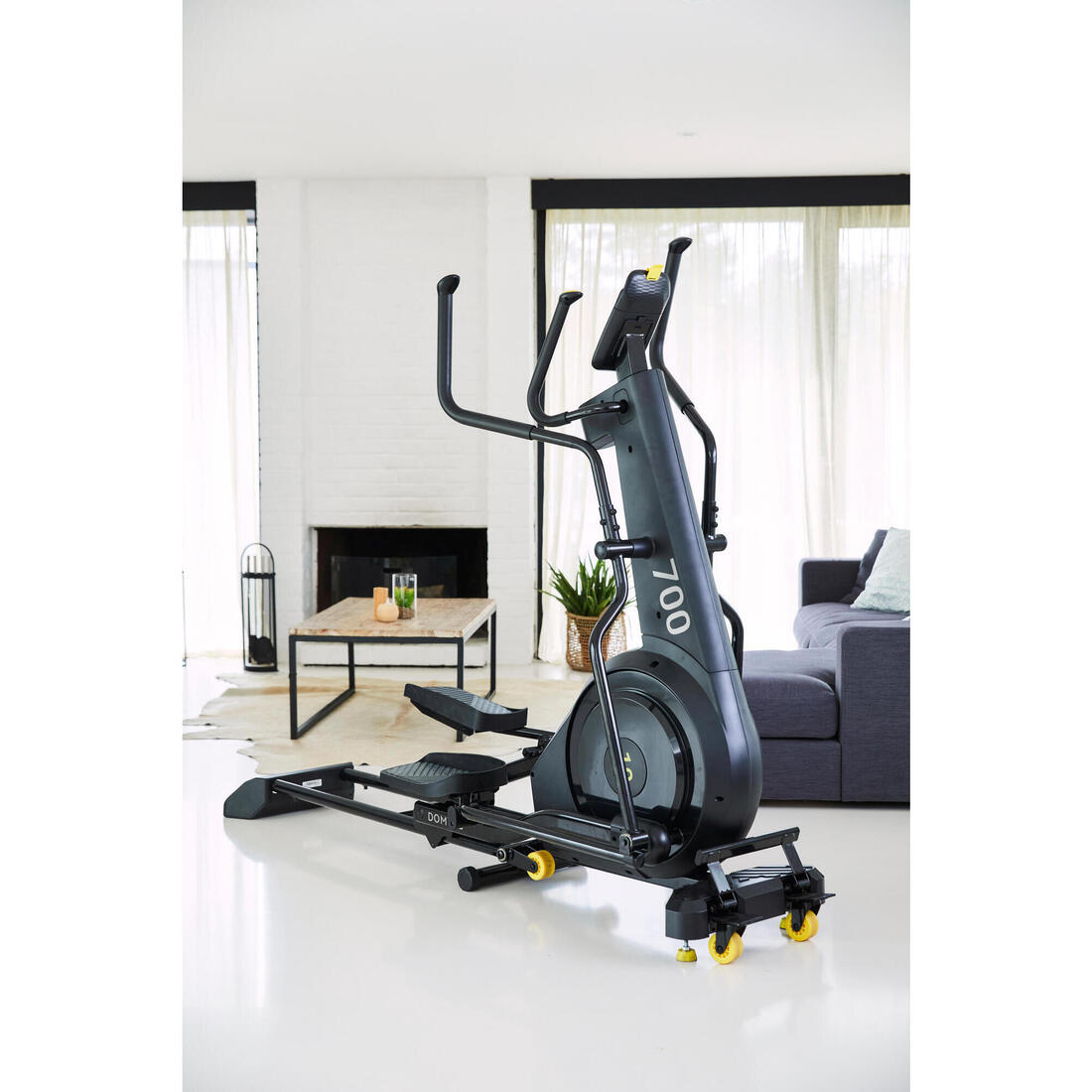 Elliptique roue avant 700 pliable, auto-alimenté et connecté